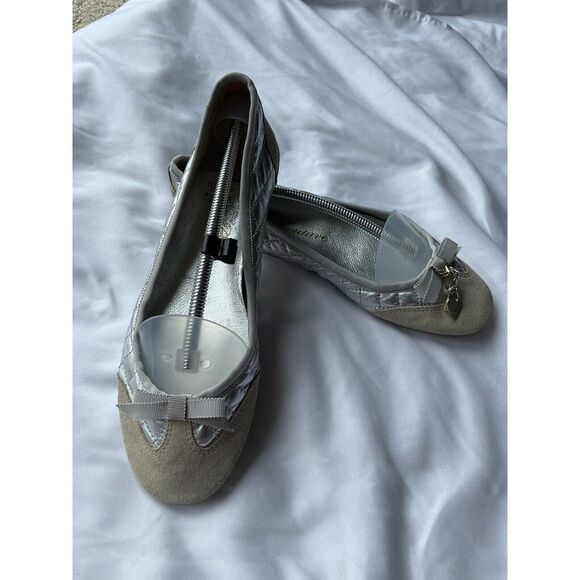 Juicy Couture size 9 M Silver Ballet Flats - Picture 8 of 15